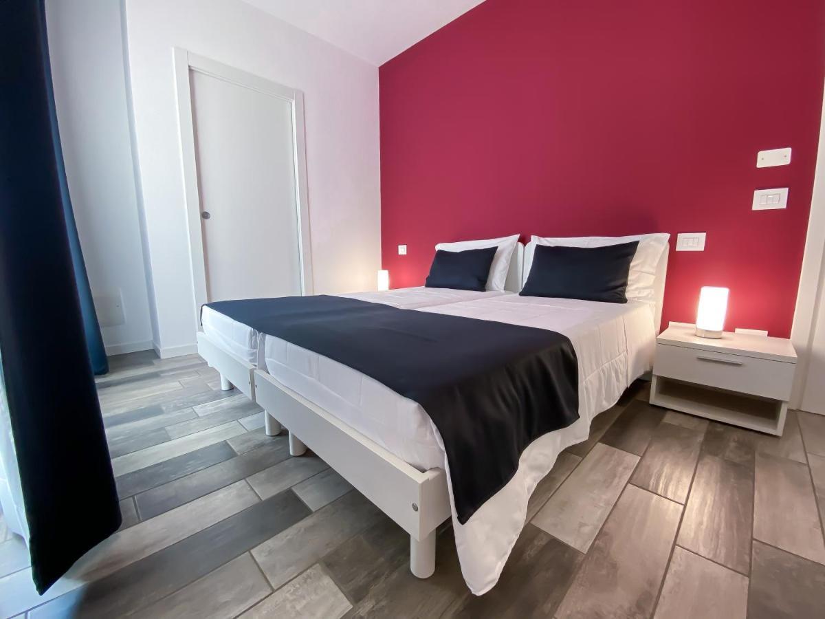Bonne Nuit Guest House Azzano San Paolo Buitenkant foto
