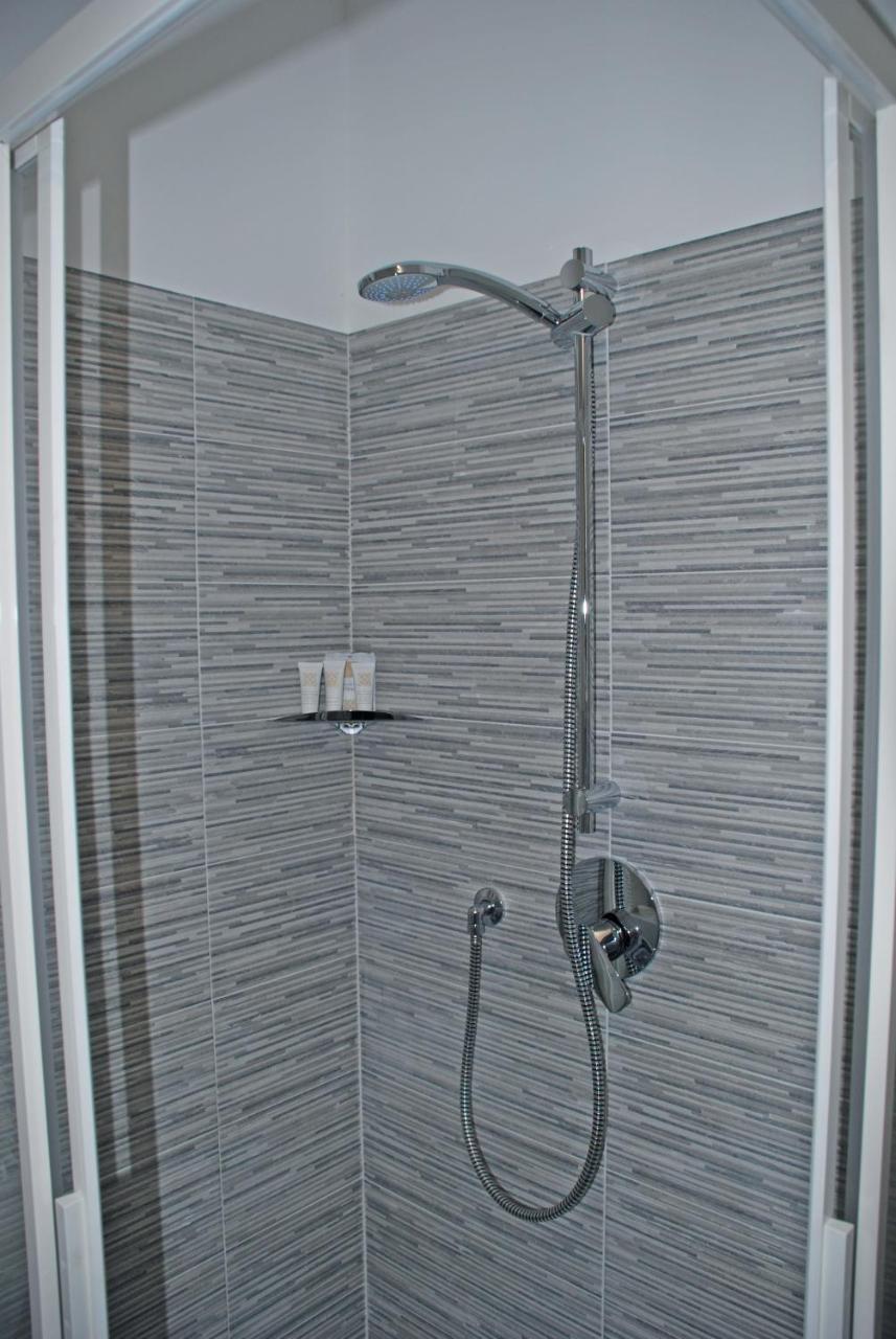 Bonne Nuit Guest House Azzano San Paolo Buitenkant foto