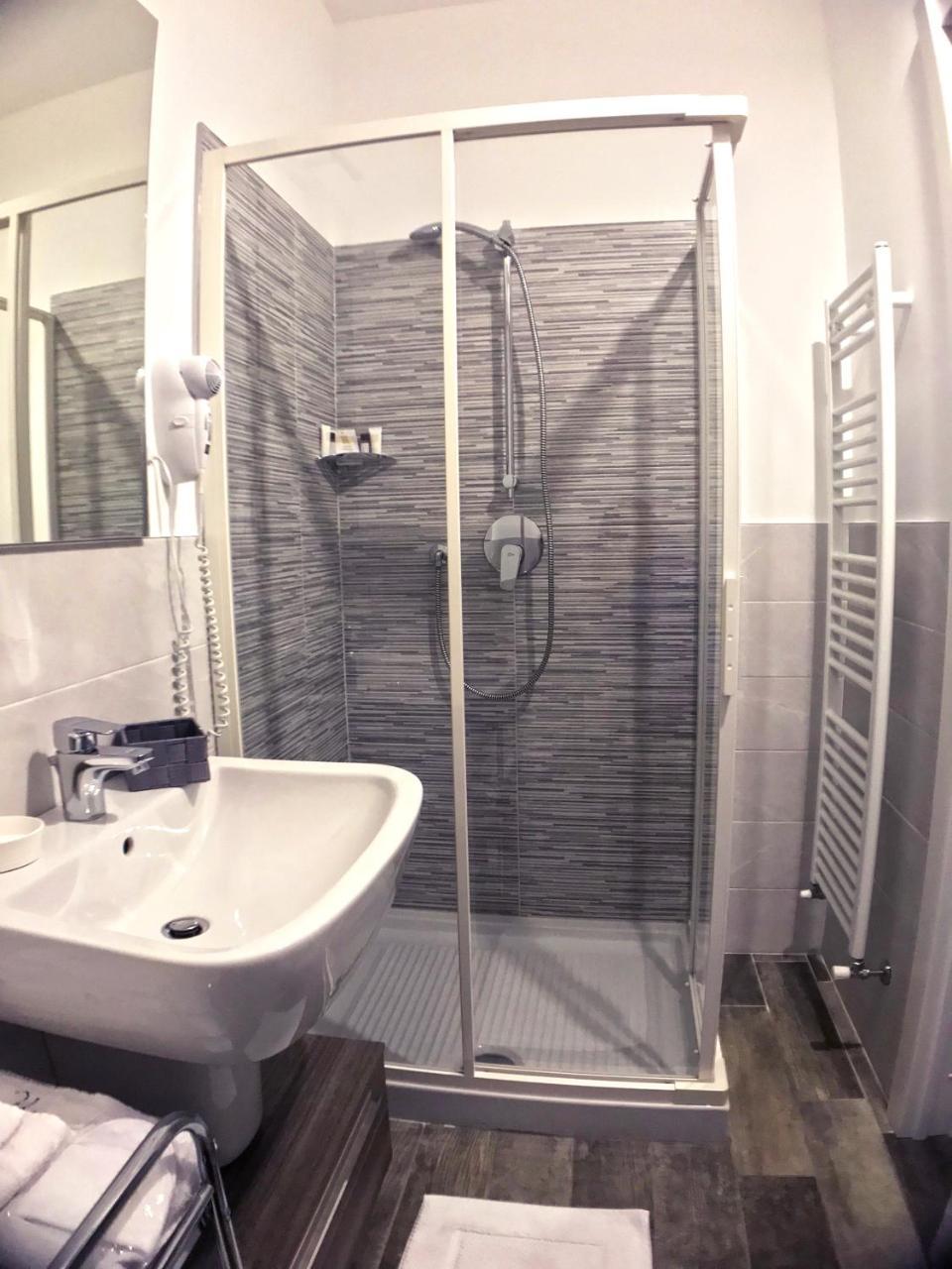 Bonne Nuit Guest House Azzano San Paolo Buitenkant foto