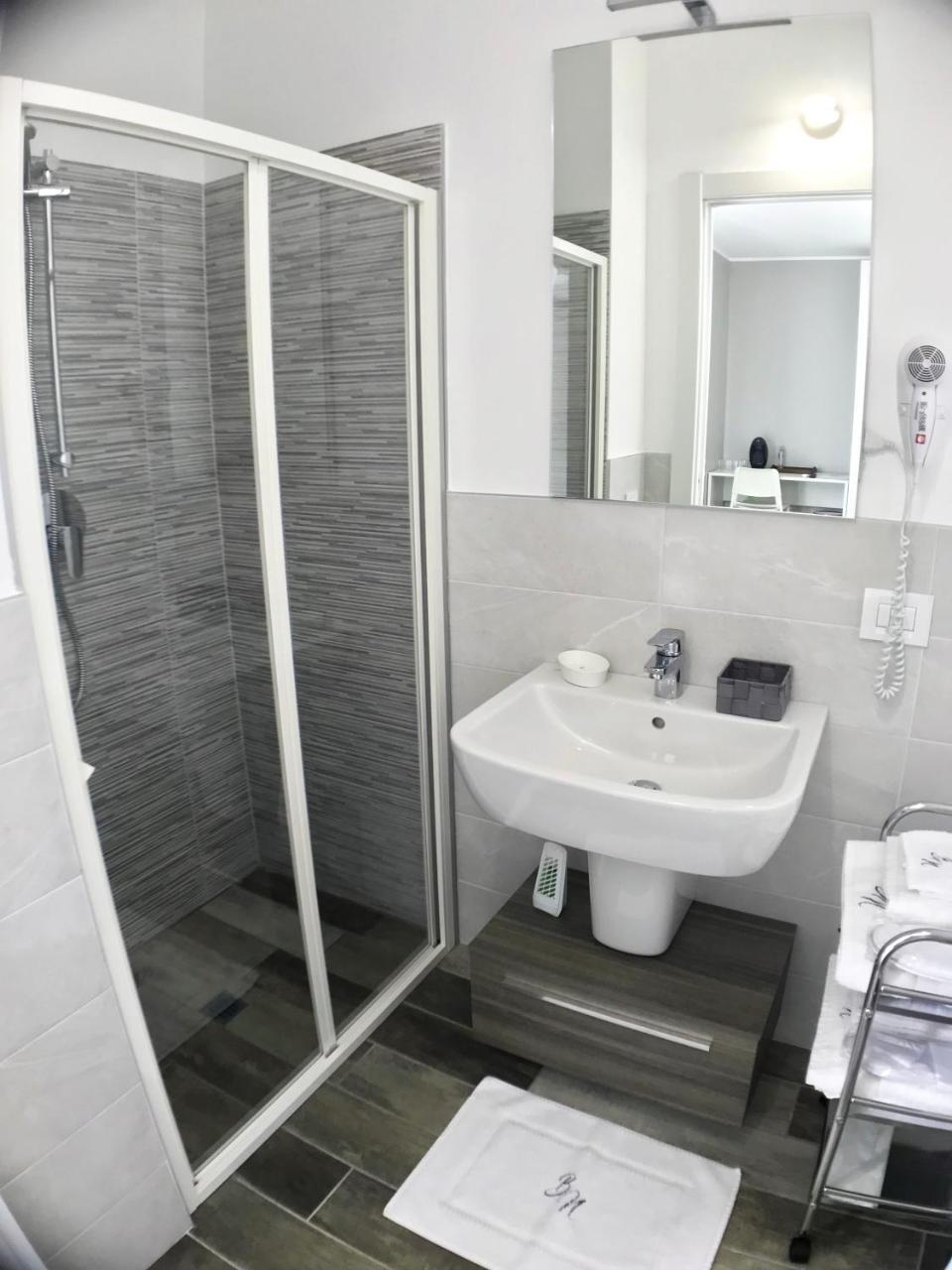 Bonne Nuit Guest House Azzano San Paolo Buitenkant foto